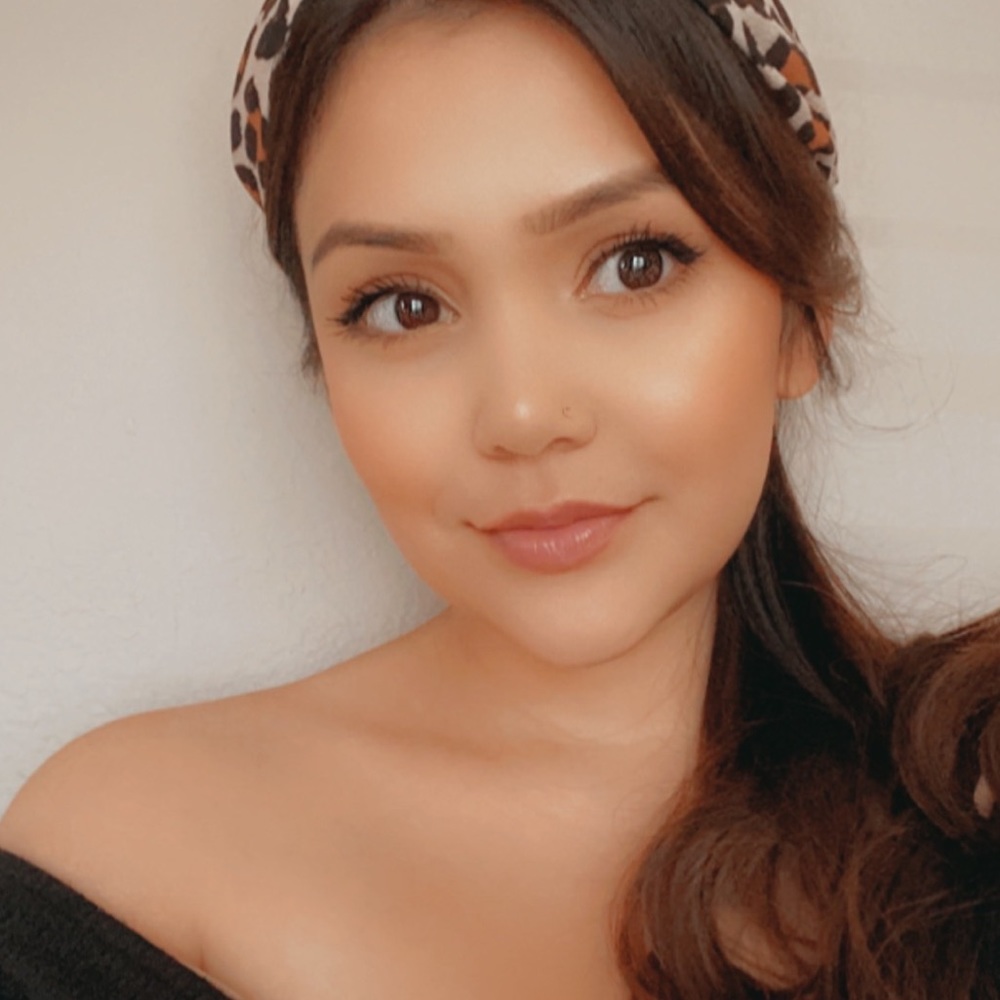 Meet your Posher, Juliana